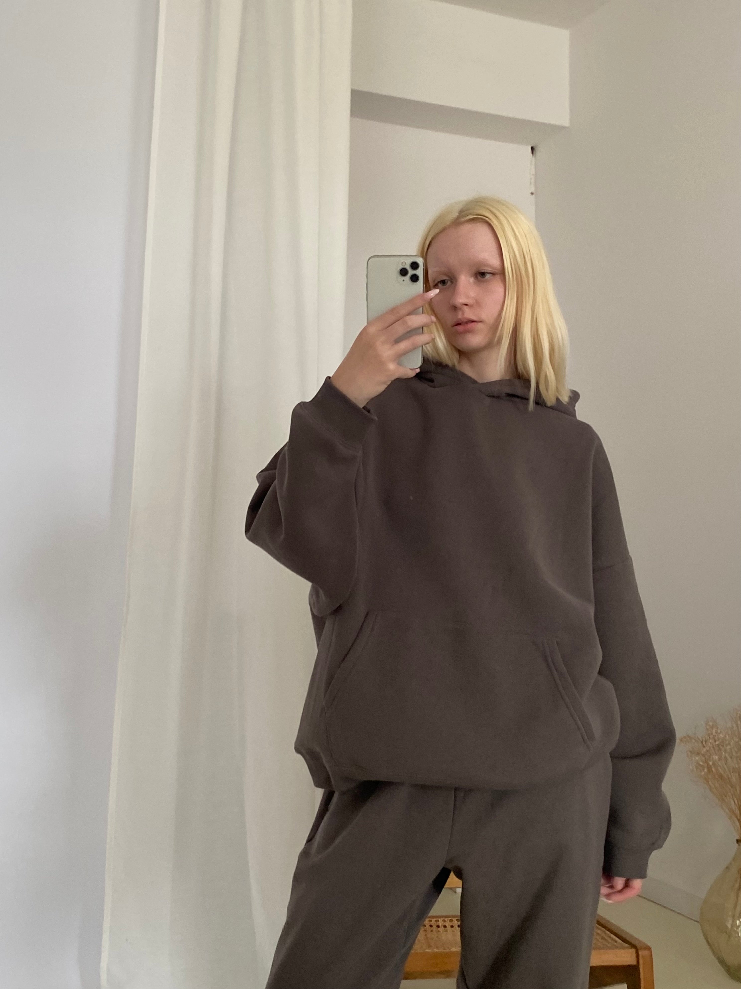 BLUZA Z KAPTUREM BASIC