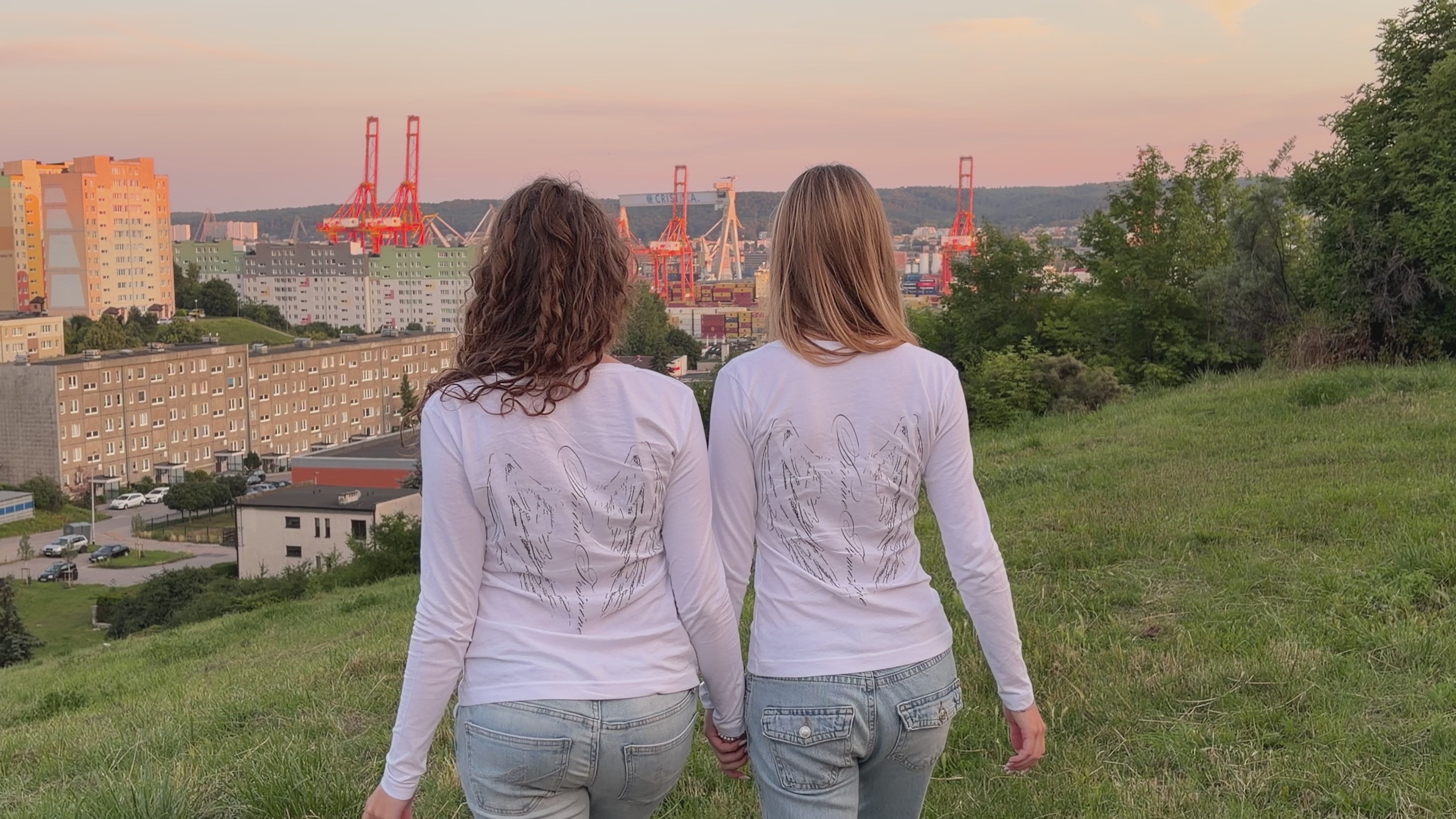 TOP ANGEL WINGS SUMMER SALE